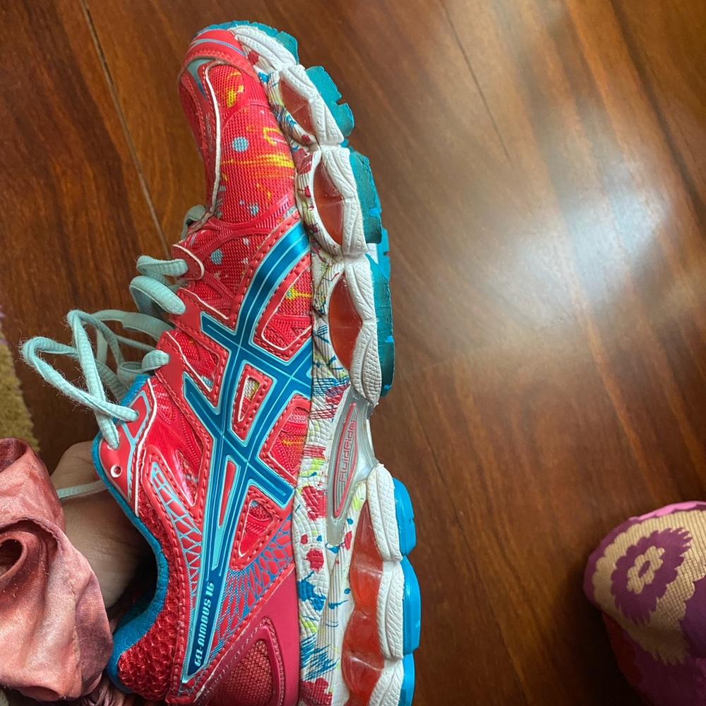 ASICS running shoes size 7